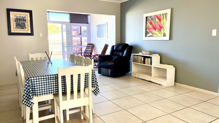 2 Bedroom Property for Sale in Hartenbos Central Western Cape
